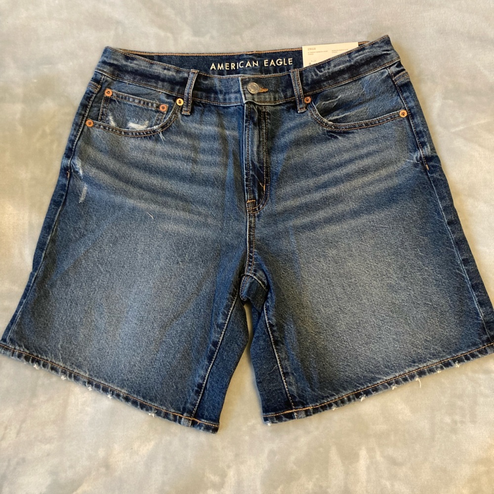 American Eagle Outfitters Perfect Bermuda Shorts in size 8